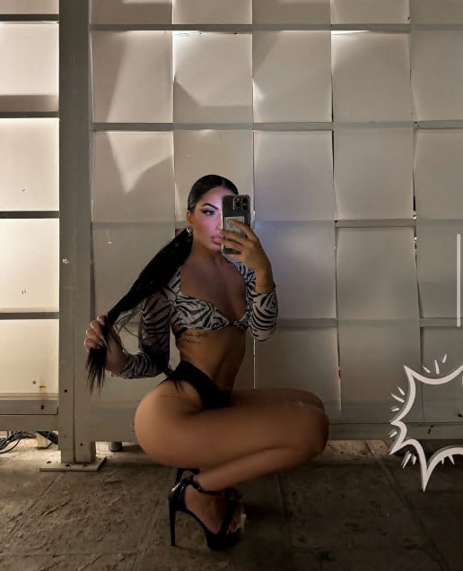 istanbulescorthira-2 İstanbul Escort Hira Eve, Otele, Rezidanslara Gelirim